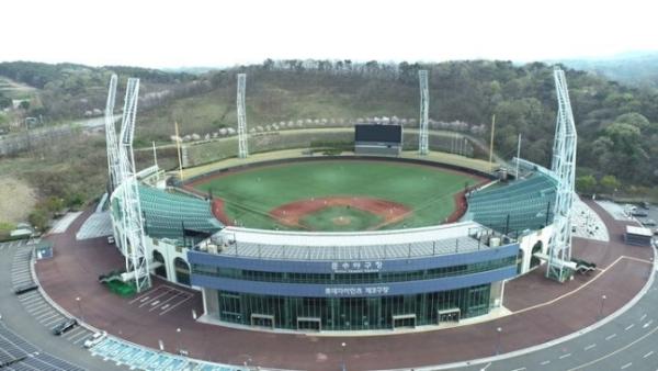 NC, ‘집’ 떠돌며 29경기 4위… ‘새집’ 울산서 위로위로