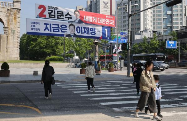 '아파트' '찐이야' '앗!뜨거' 3인 3색 선거송…'질풍가도'는 같지만 다르게