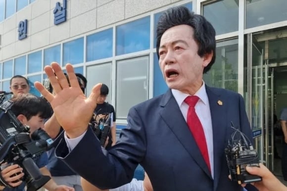 검찰, 허경영 구속영장 청구…‘준강제추행·사기’ 등 혐의