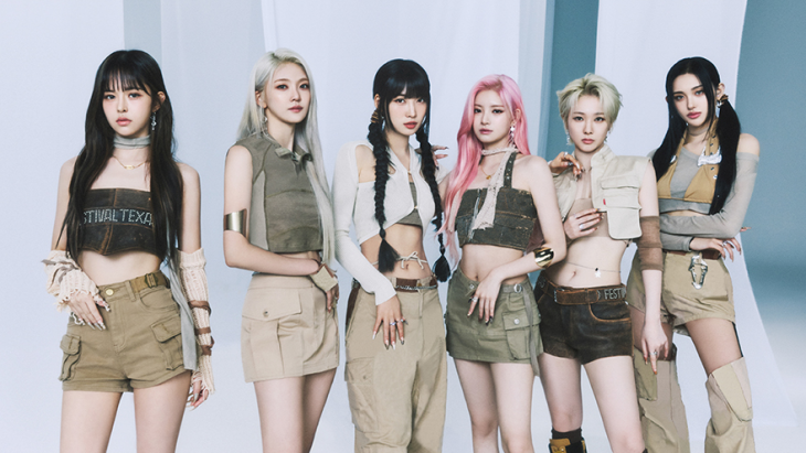 그룹 에버글로우. 위에화엔터테인먼트코리아 제공