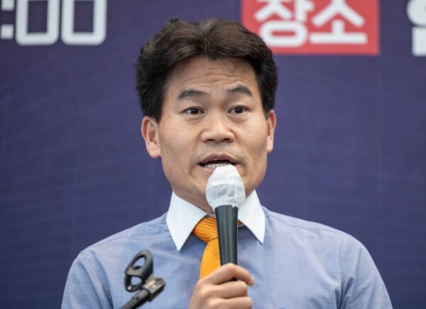 전한길, 강단 떠났다…메가공무원 "은퇴로 계약 종료"