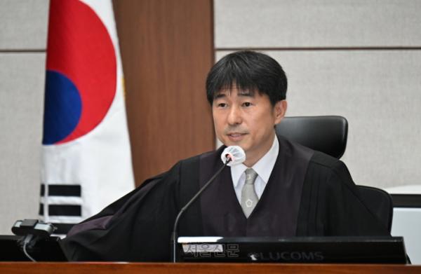 중앙지법, ‘지귀연 부장판사 접대 의혹’에 “밝힐 입장 없다…의혹 추상적”