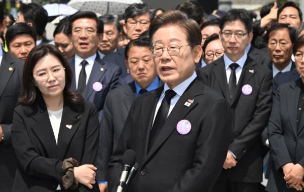 이재명 “AI 세계 3대 강국으로”…국민·기업 참여 100조 펀드 조성