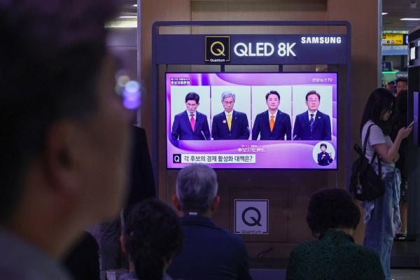 4.5일제 설전…이재명 "임금감소 없이" vs 이준석 "기업에 다 넘기겠단 거냐"