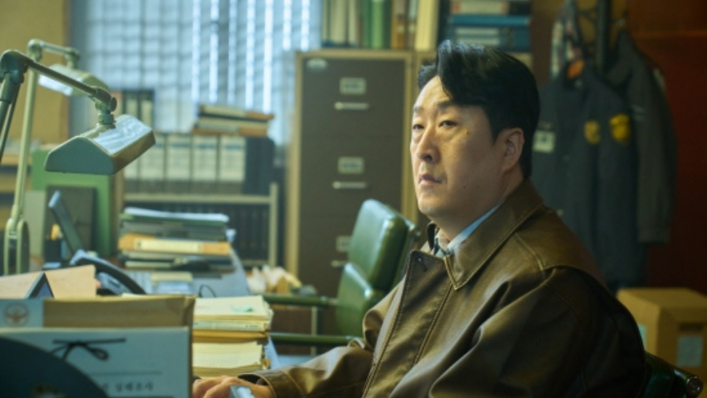 현봉식(사진=디즈니플러스 제공)