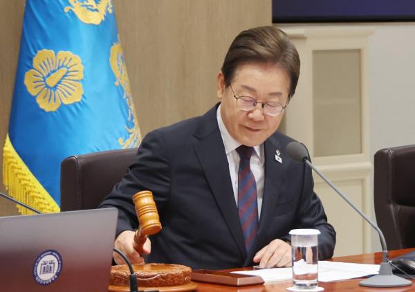 대통령실 "민주당·조국혁신당에 3대 특검 후보자 추천 의뢰"