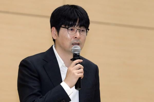 우원식, 국회의장 행사기획자문관에 탁현민 위촉