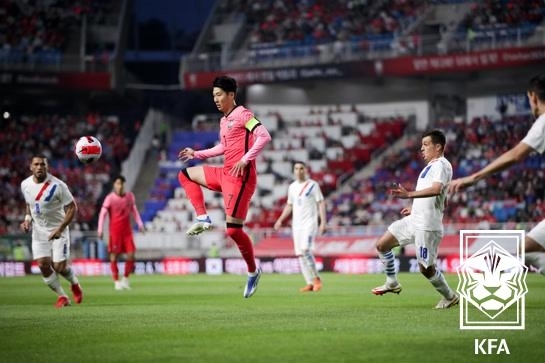 2022년 6월 10일 수원월드컵경기장에서 열린 파라과이와의 친선경기 모습. 대한축구협회 제공
