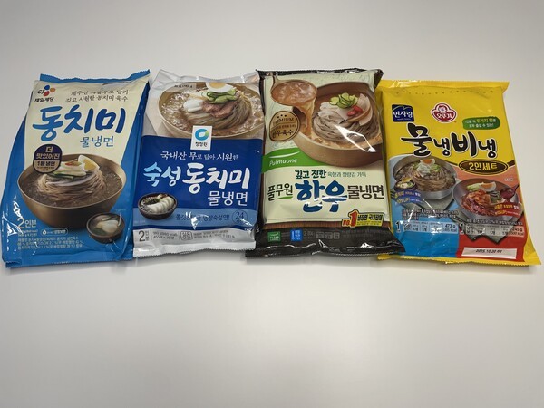 무더위가 본격 시작되면서 집집마다 냉면 수요가 급증하고 있다. 냉면 시장도 풀무원의 가세로 CJ제일제당·대상 청정원·오뚜기 등과 함께 한층 치열한 구도가 형성됐다. [출처=전제형 EBN 기자]