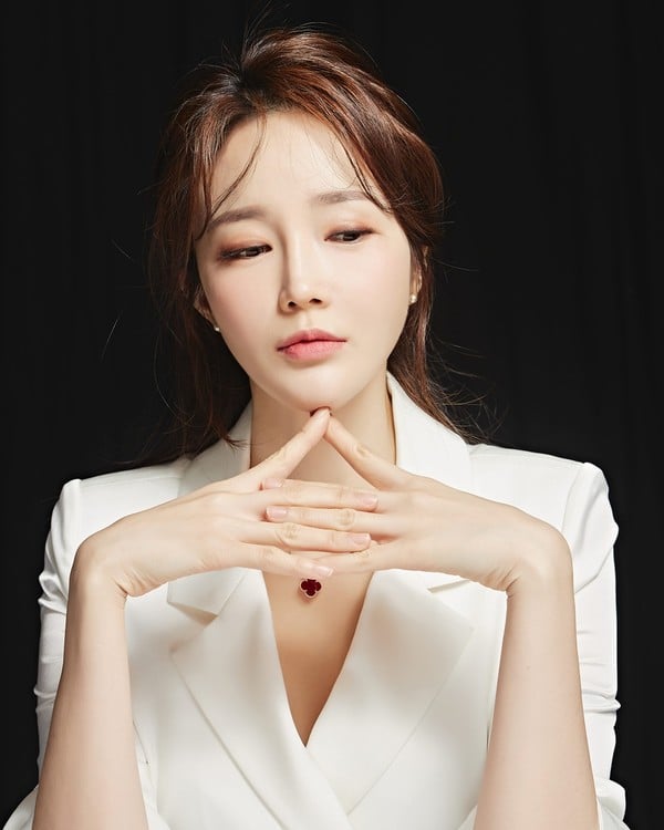 '세미 트로트 여신' 김지현, '광역시애틀한인회' 명예이사 및 홍보대사 위촉