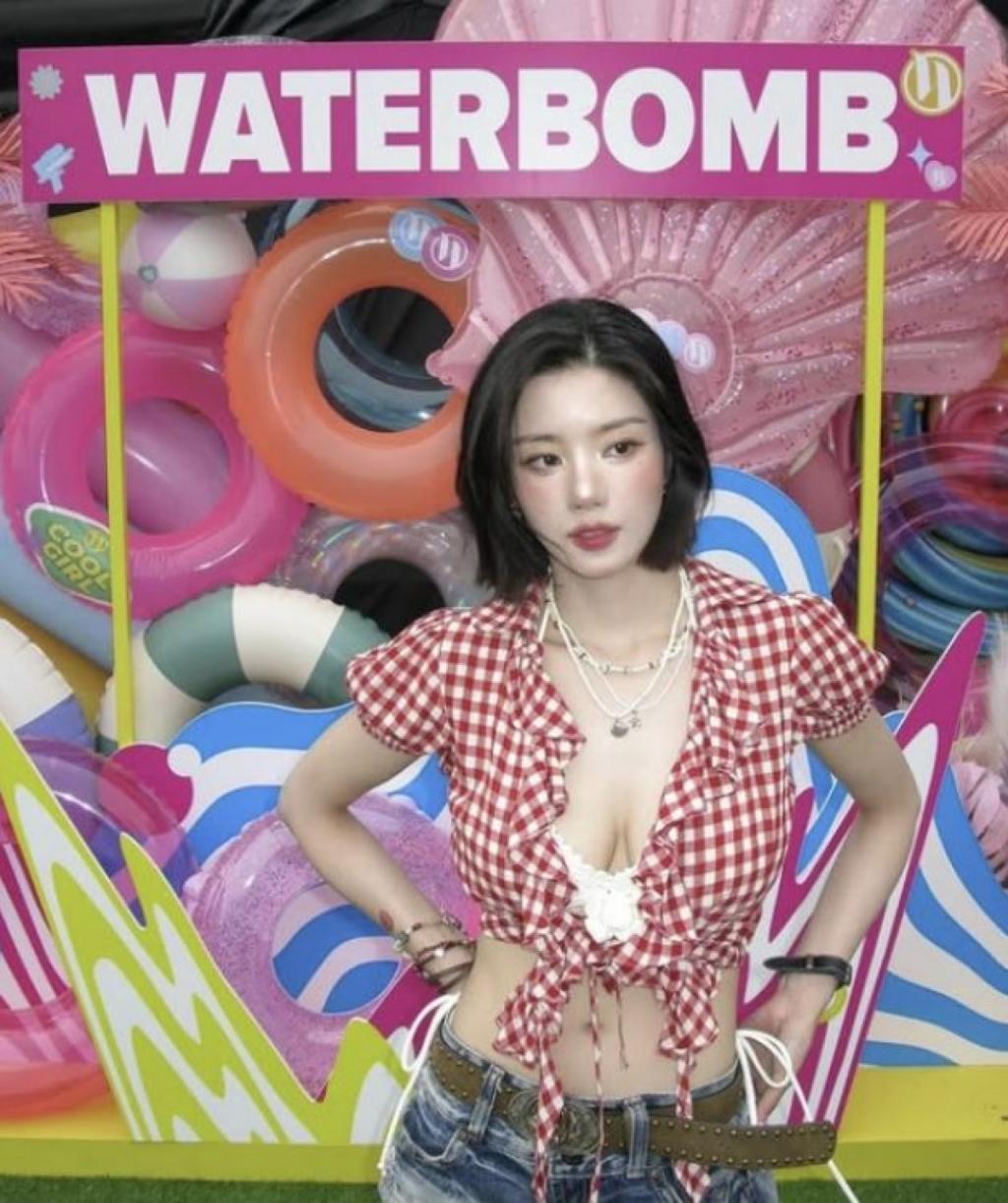권은비 SNS