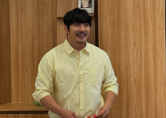 KCM, ‘두 딸 아빠’ 고백 3개월 만에…“셋째 생겼어요”