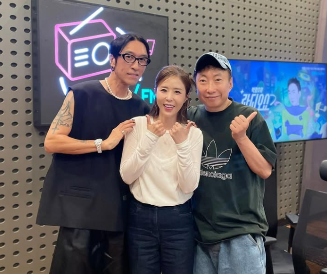 그룹 코요태 멤버 빽가(왼쪽), 신지(가운데)와 방송인 박명수(오른쪽). KBS 쿨(Cool)FM 박명수의 라디오쇼 인스타그램