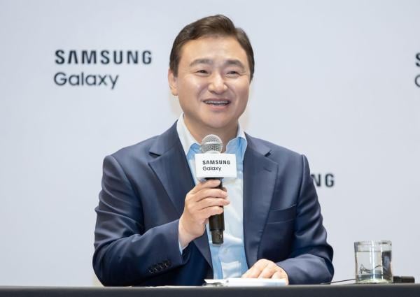 노태문 사장 "연내 갤럭시 단말기 4억대에 '갤럭시 AI' 탑재"