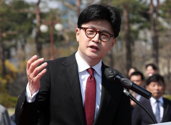 與 내란특별법 발의에 한동훈 "국힘도 계엄 막은 당…좌시않겠다"