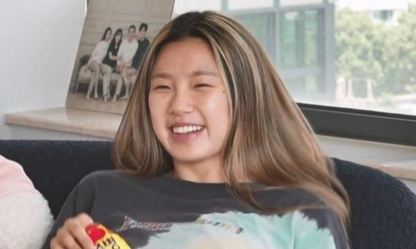 ‘26세’ 리정, 남산타워뷰 집 어디길래…에어컨에서 물 줄줄