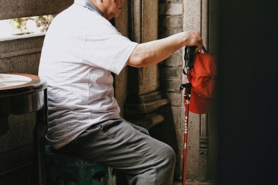 매일 노인 10명씩 자살… 10명 중 1명은 기초수급자