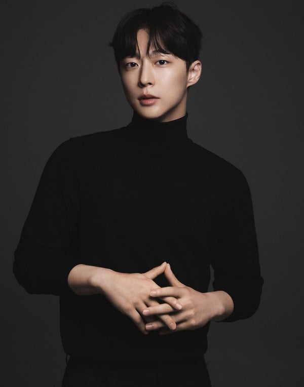 배인혁, 로맨스 장인의 로코 온다...드라마 '우주를 줄게' 선태형 役 확정 