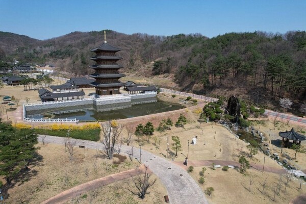 김천 가볼만한곳, 직지사의 고즈넉함과 부항댐 출렁다리의 스릴
