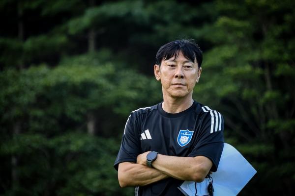 홍명보의 포백일까, 김판곤의 스리백일까…‘출정’ 울산 신태용호, 핵심은 11경기 연속 실점한 수비