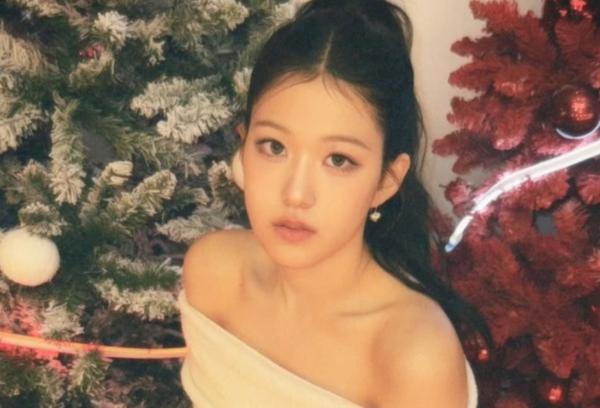 이즈나 윤지윤, 데뷔 6개월 만에 탈퇴…이유는?