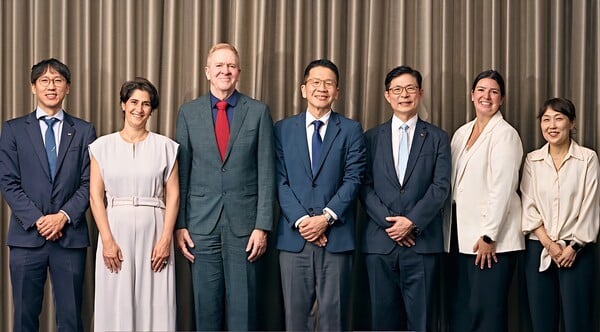 SK바이오, 게이츠 재단과 차세대 예방 의약품 개발 등 협력 논의