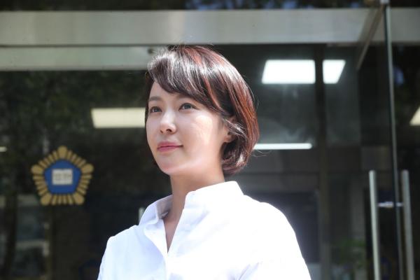 가상자산 투자 '회삿돈 43억 횡령' 황정음에 징역 3년 구형