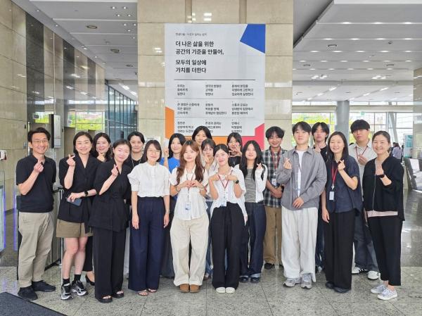 "대학생과 '미래형 가구' 디자인"…한샘, KDM+ 성료