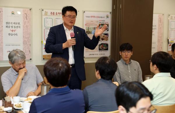 김대현 문체부 차관 "축구협회와 만날 것…바람직한 방법 고민 중"
