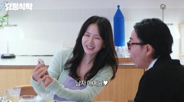 “너무 예쁘다, 정말 대박”…현빈♥손예진 아들 얼굴 공개