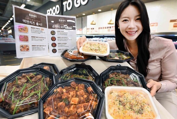 “한 판 양장피 이어 순대볶음·찜닭까지”…홈플러스 델리, 가정식 시장 공략 강화