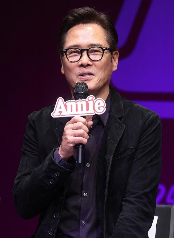 디시트렌드 : 뮤지컬 배우 남경주 국감 참고인…김승수 의원 “현장 목소리 청취”