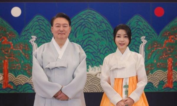'갈비찜·비빔나물·백설기'…尹·金 구치소에서 따로 받은 추석상, 특식은 없어