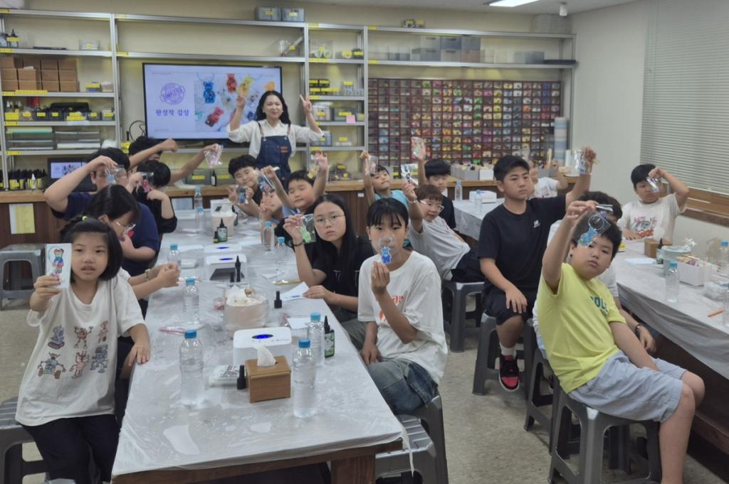 지난 8월 진행한 부산시민공원 문화예술촌 공방 재능기부 프로그램. 부산시설공단 제공