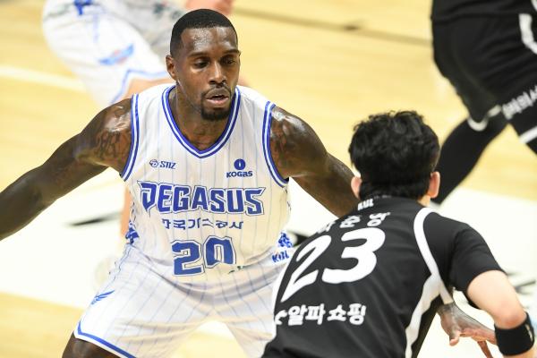 ‘라건아·벨란겔 32점’ 가스공사, 리바운드로 kt 제압…‘3점 0/7’ 김국찬 등 국내 부진은 계속