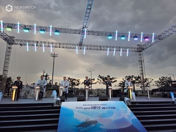 평택시의회, 2025 평택 해양 페스티벌 참석해  평택항 가치를 시민과 공유