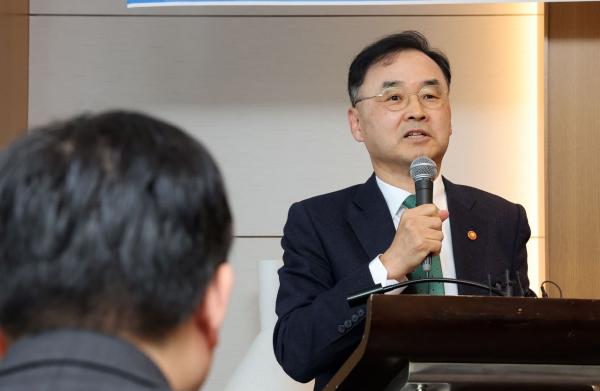 국교위 '중장기 교육발전계획', 내년 9월이라야 시안 나올 듯