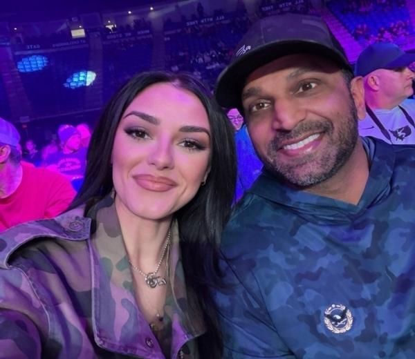 정부 제트기로 여친 보러 간 FBI 국장… 논란 일자 애꿎은 당국자 해임