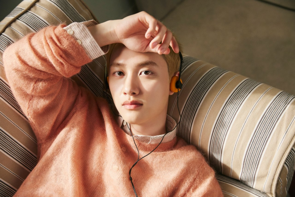 도경수, ‘지분 50% 쥔’ 소속사 떠난다…“지분 포기 거부? 확인불가”