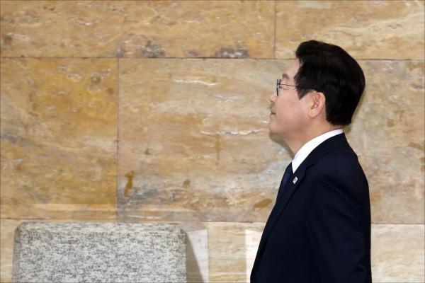 李대통령 지지율 60%초반 회복…갤럽 "6%p올라 63%"[폴폴뉴스]