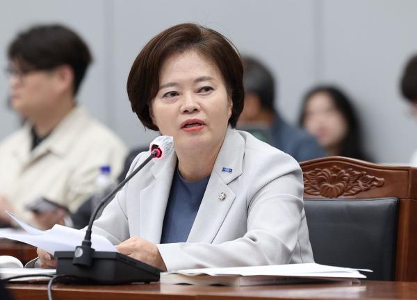 정춘생 의원, 혁신당 최고위원 출마…"'조국의 봄날' 열 것"