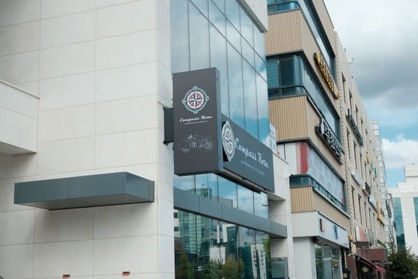 럭셔리 모터사이클 브랜드 컴파스로즈, 서울에 첫 플래그십