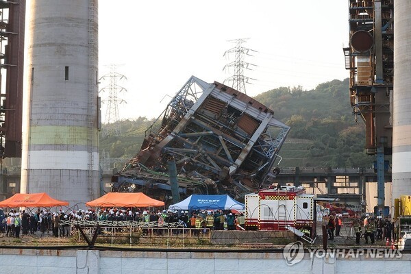 HJ중공업, 울산기력 해체공사 중 보일러 전도사고…1명 사망·2명 부상