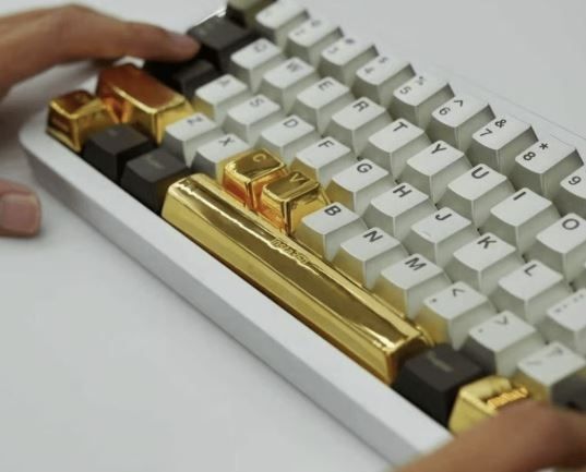 우수 직원에게 순금 키캡 보너스로 주는 회사…"스페이스바 하나에 수천만원"