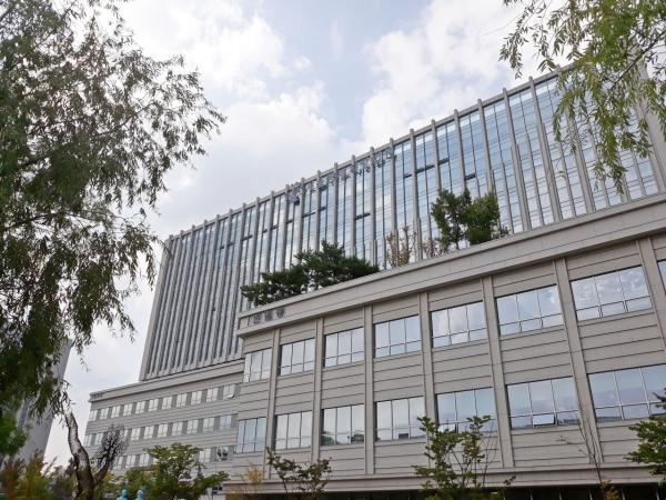 여직원과 휘발유 들고 찾아가…'방화범' 잡힌 병원장, 구속심사 받아