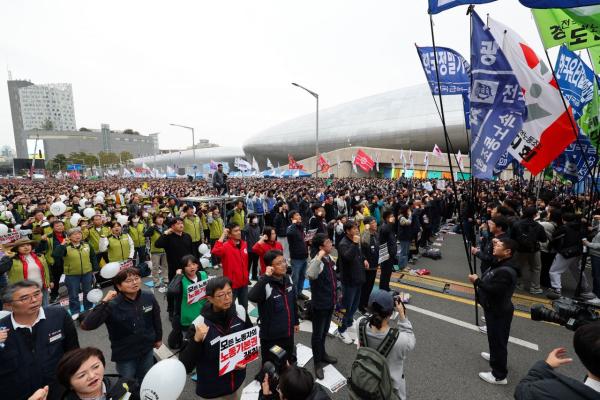 주말 서울 도심서 양대노총 대규모 집회…정년연장·주 4.5일제 요구