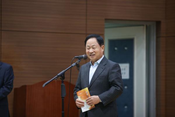 주광덕 남양주시장, '퇴계원힐스테이트 건강걷기대회 & 힐링음악회' 참석…시민과 소통