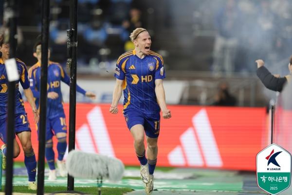 디펜딩챔피언의 생존투쟁…벼랑끝 승부 끝에 수원FC에 승리