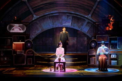 특별하지만 보편적인… 브로드웨이 휩쓸고 온 ‘로봇의 사랑’ [뮤지컬 리뷰]