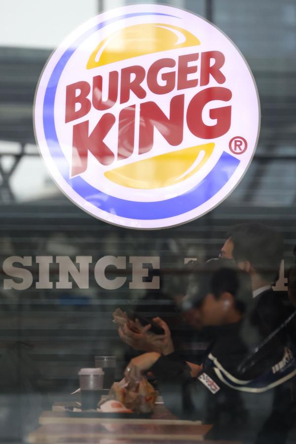 "스타벅스도 삼키더니"…이제 햄버거 명가까지 '꿀꺽'한 중국